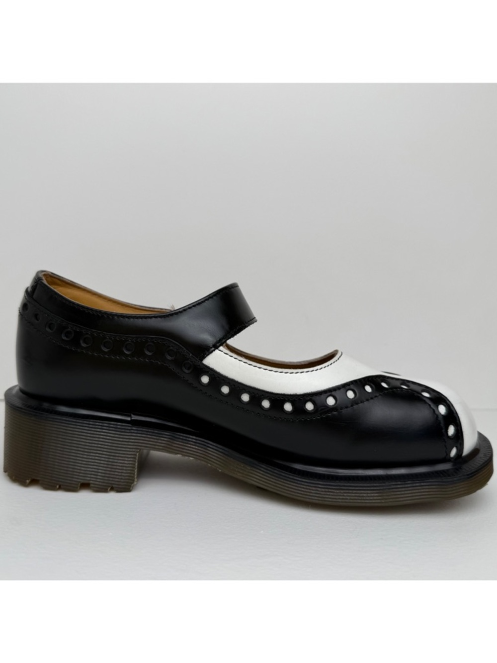 Vintage Dr. Martens England MIE Black White Wingtip Heel Mary Janes Shoes UK 4 - Picture 6 of 16